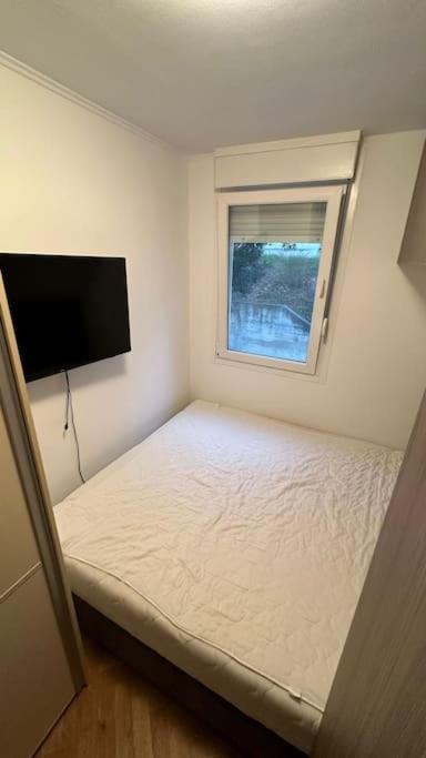 Apartment With Big Terrace Leon Σπλιτ Εξωτερικό φωτογραφία