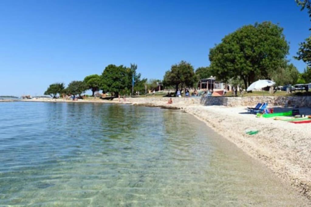 Apartment With Big Terrace Leon Σπλιτ Εξωτερικό φωτογραφία