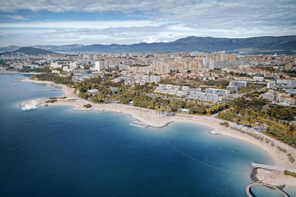 Apartment With Big Terrace Leon Σπλιτ Εξωτερικό φωτογραφία